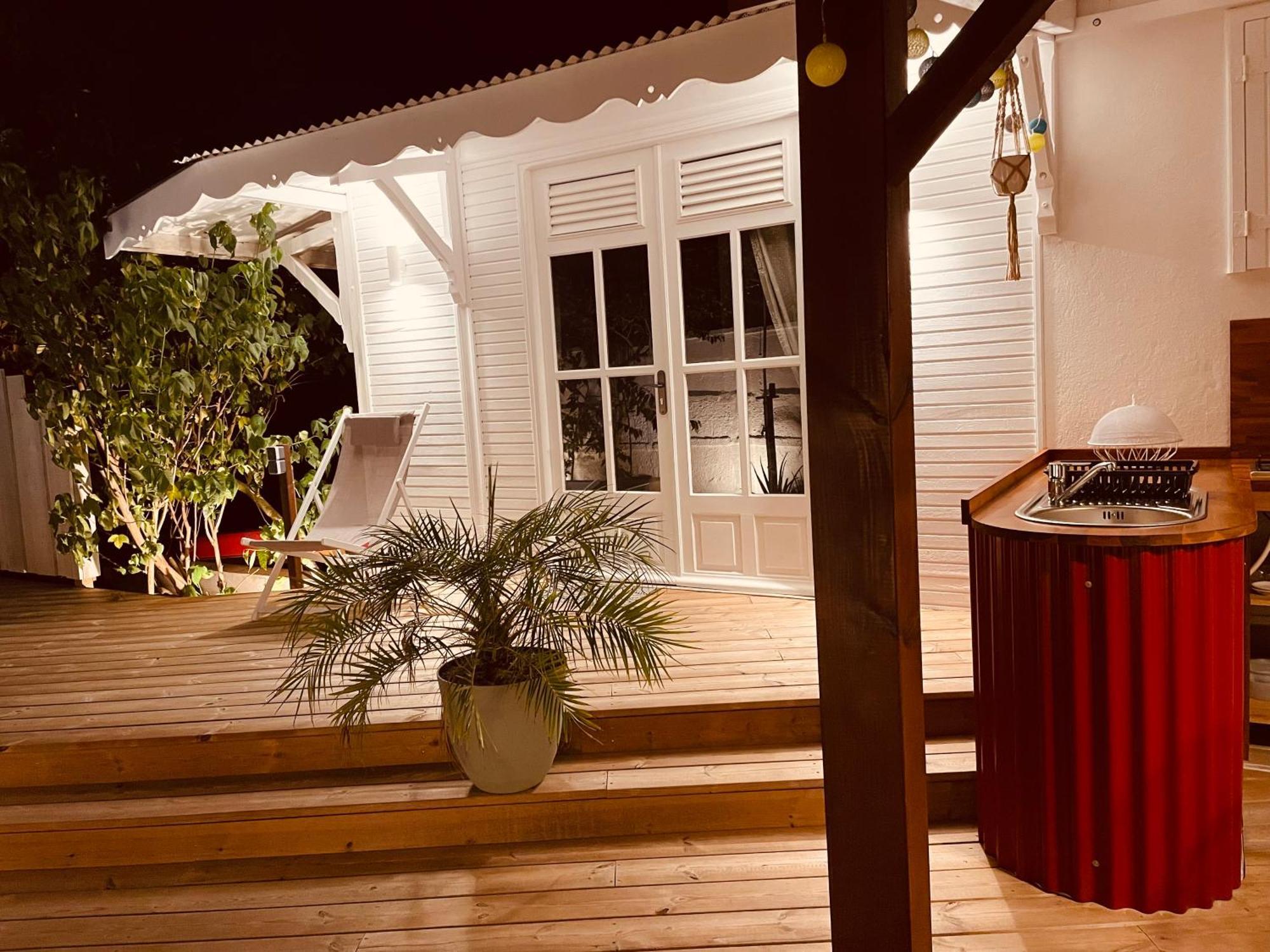Les Coulirooms - Suite Avec Jacuzzi Et Grande Terrasse Sainte-Anne  Luaran gambar