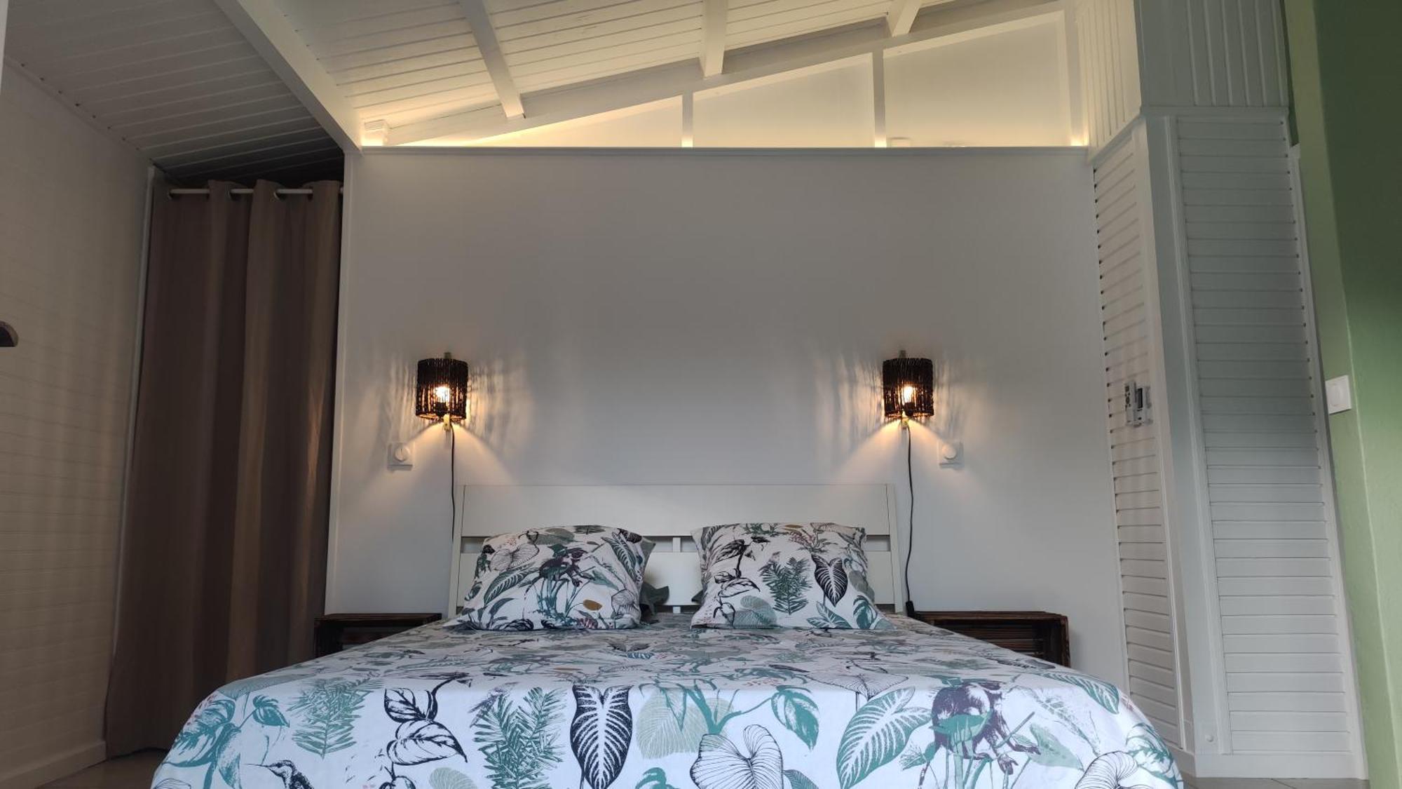Les Coulirooms - Suite Avec Jacuzzi Et Grande Terrasse Sainte-Anne  Luaran gambar